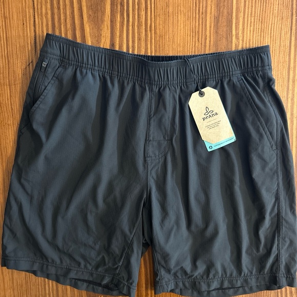 NWT Prana Men's Heiro Lined Shorts Gym Training Size Large Black - Picture 2 of 9